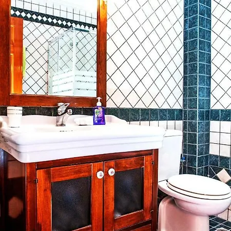 Marelen Near Chania Center アパート *